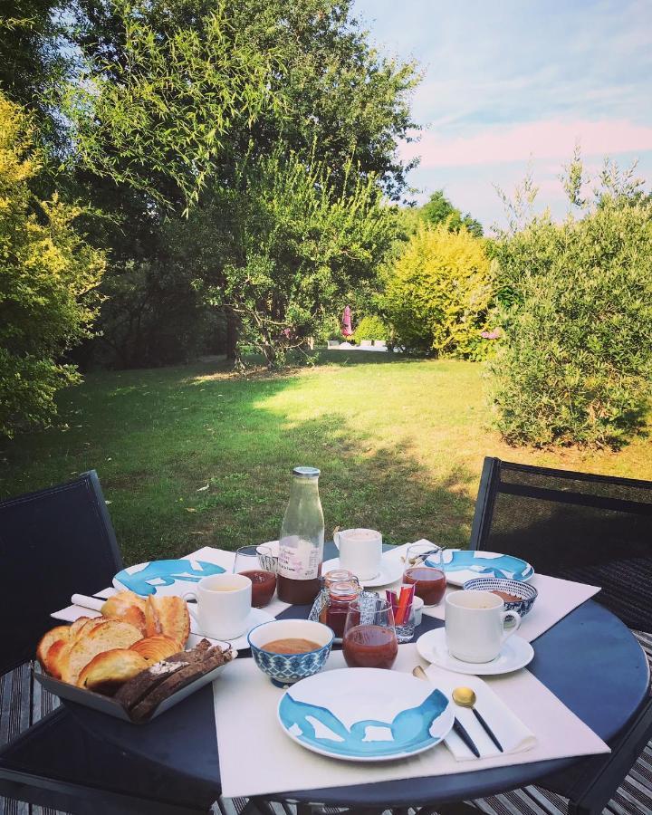 Les Arbres Rouges Bed & Breakfast Sucé Exterior photo