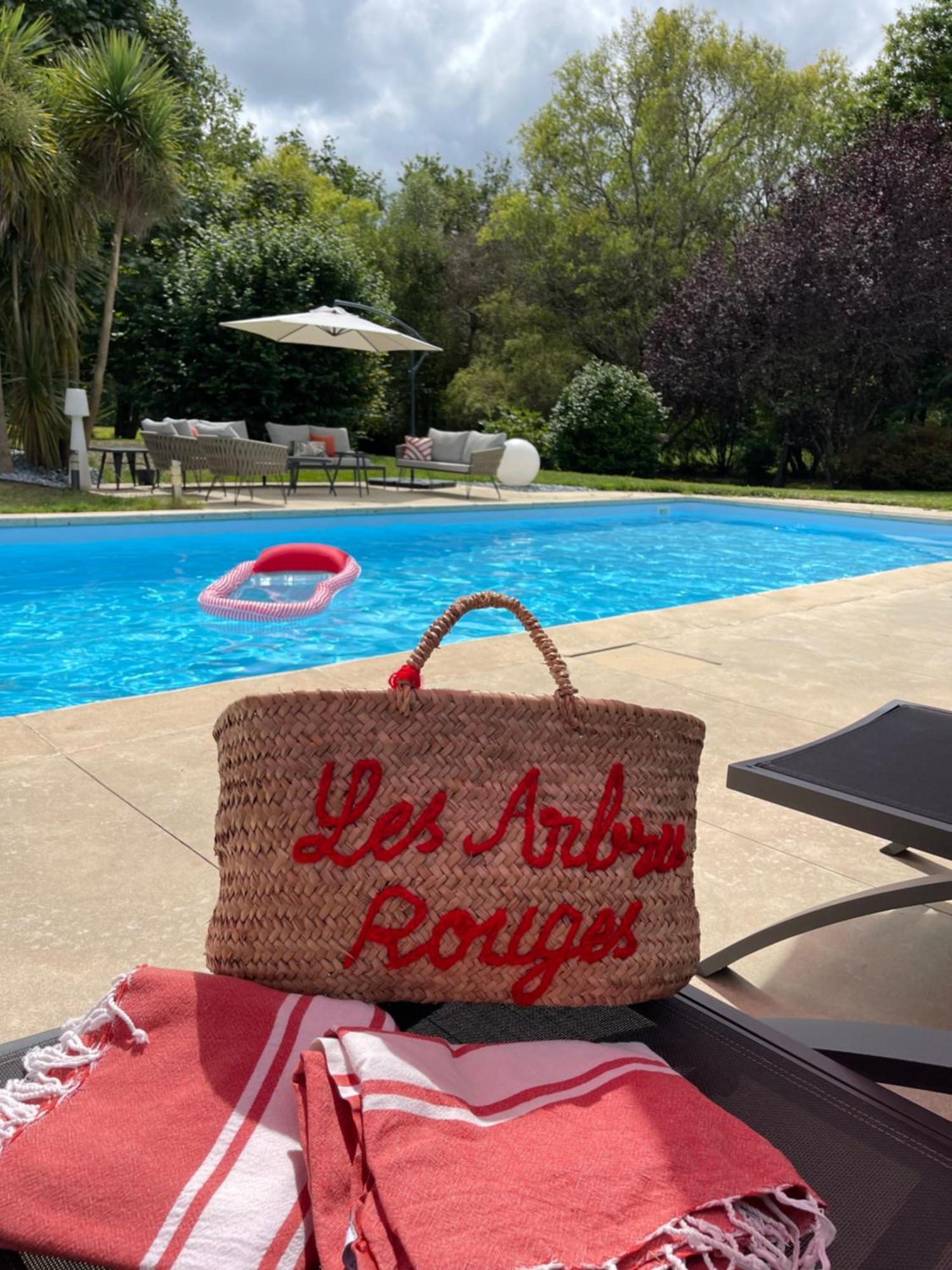 Les Arbres Rouges Bed & Breakfast Sucé Exterior photo