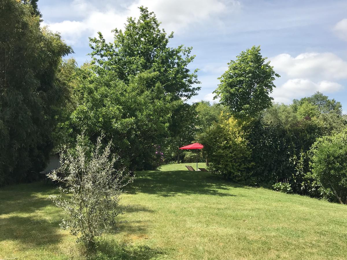 Les Arbres Rouges Bed & Breakfast Sucé Exterior photo